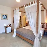 Lavinya Hotel 3*