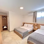 Lavinya Hotel 3*