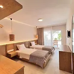 Hotel Lavinya