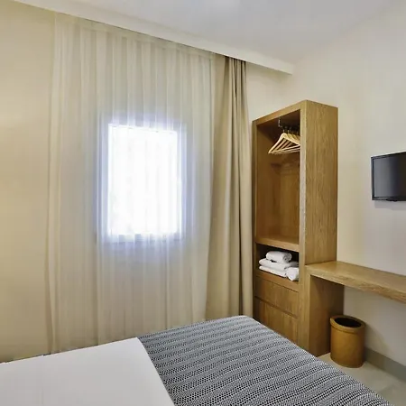 Hotell Lavinya