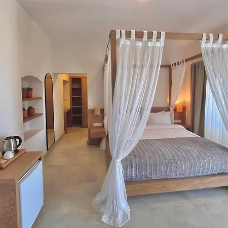 Lavinya מלון 3*