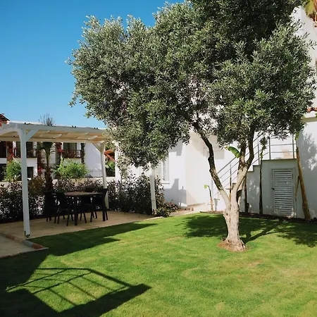Otel Lavinya 3*