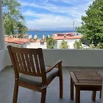 Отель Lavinya