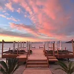 Hotel Lavinya 3*
