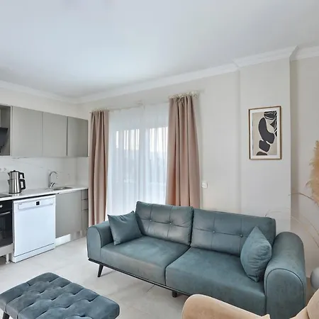 Lavinya Otel 3*