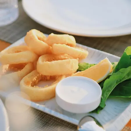 Lavinya גולטורקבוקו