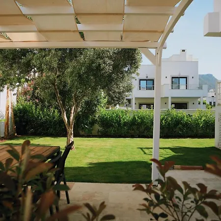 Otel Lavinya 3*
